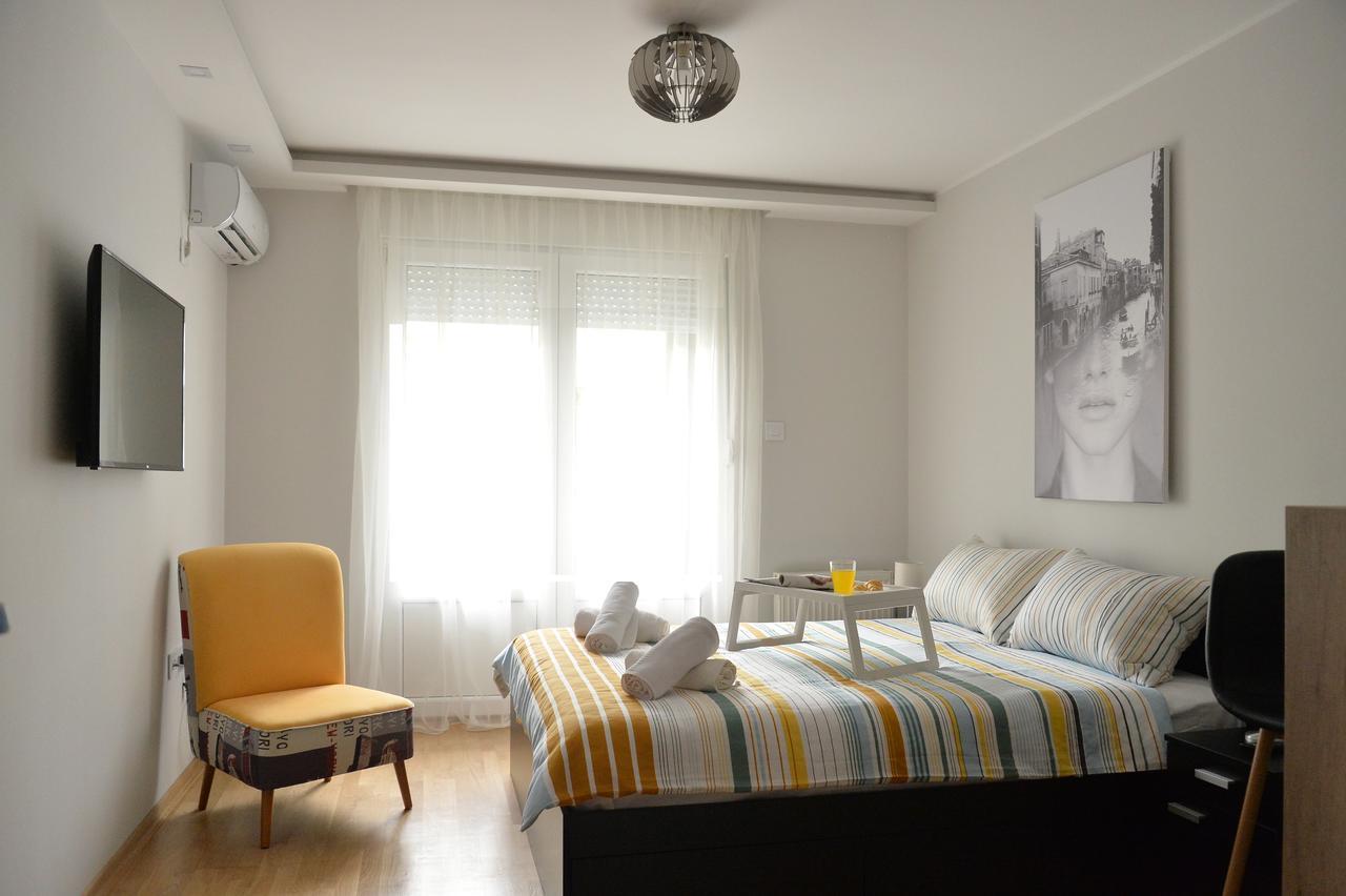 Apartment Pleasure Novi Sad Exterior foto