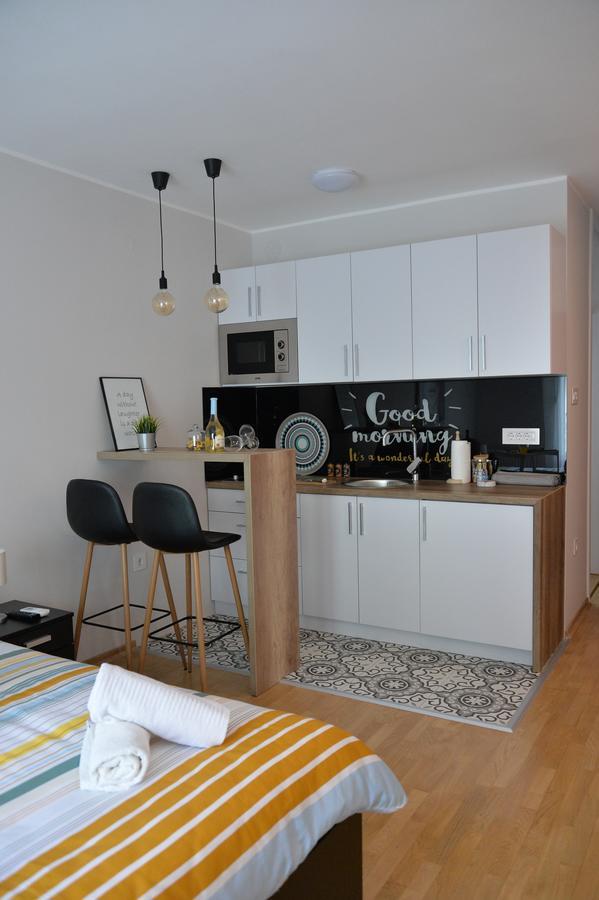 Apartment Pleasure Novi Sad Exterior foto